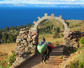 Excursión 2Dias / 1 Noche. Isla de los Uros + Amantani (pernocte en esta Isla) + Taquile.